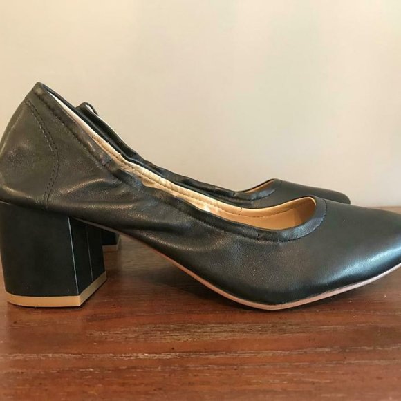 $94 The Fix Women's Amaya Scrunched Pump 880341 - Picture 2 of 6